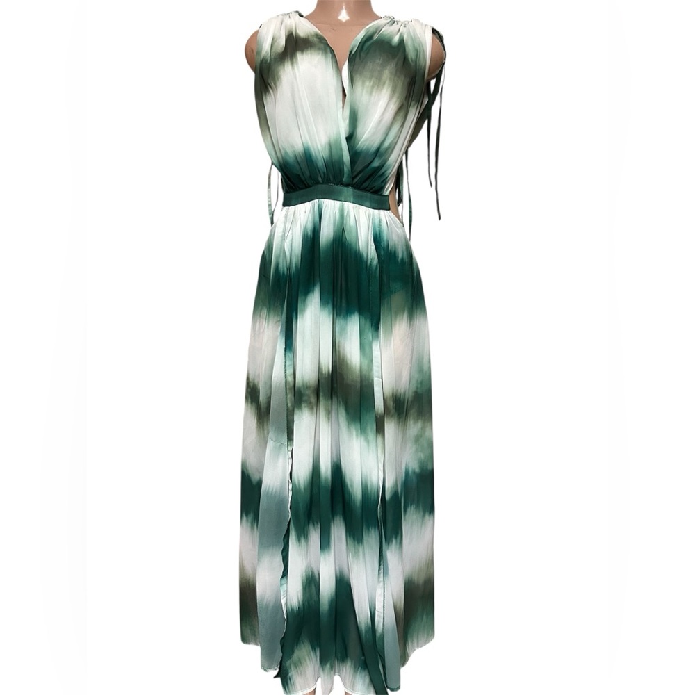 Buckle Green and White Dress